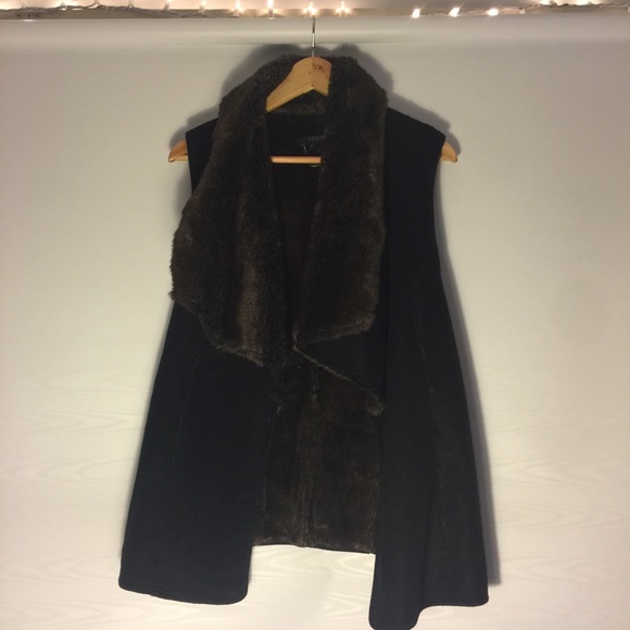Scoop suede and faux fur vest - Picture 2 of 3